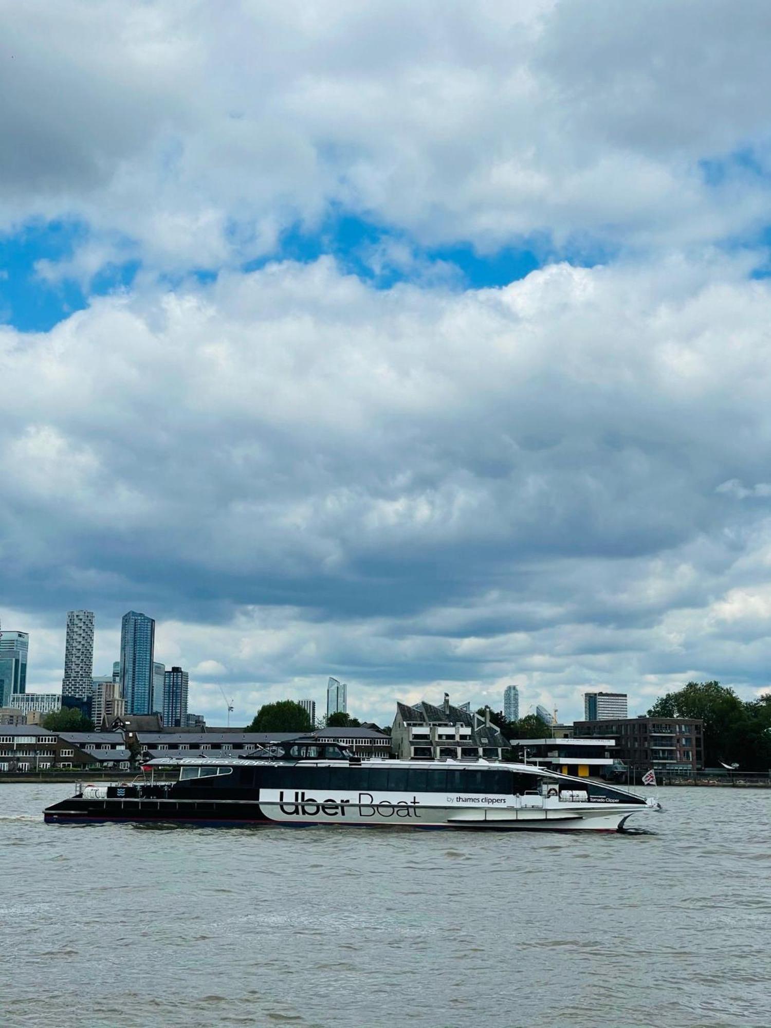 Greenwich Apartment With A River View & Balcony Near The 02 Arena & North Greenwich With Free Wifi & Fast Links Into Central Londýn Exteriér fotografie
