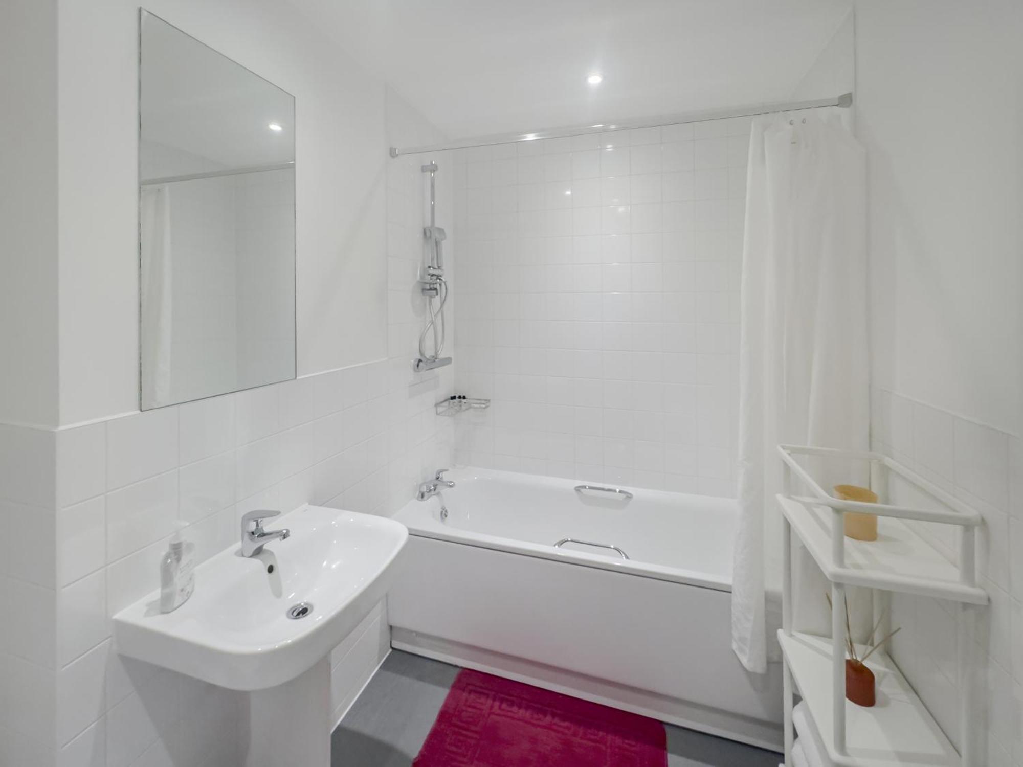 Greenwich Apartment With A River View & Balcony Near The 02 Arena & North Greenwich With Free Wifi & Fast Links Into Central Londýn Exteriér fotografie